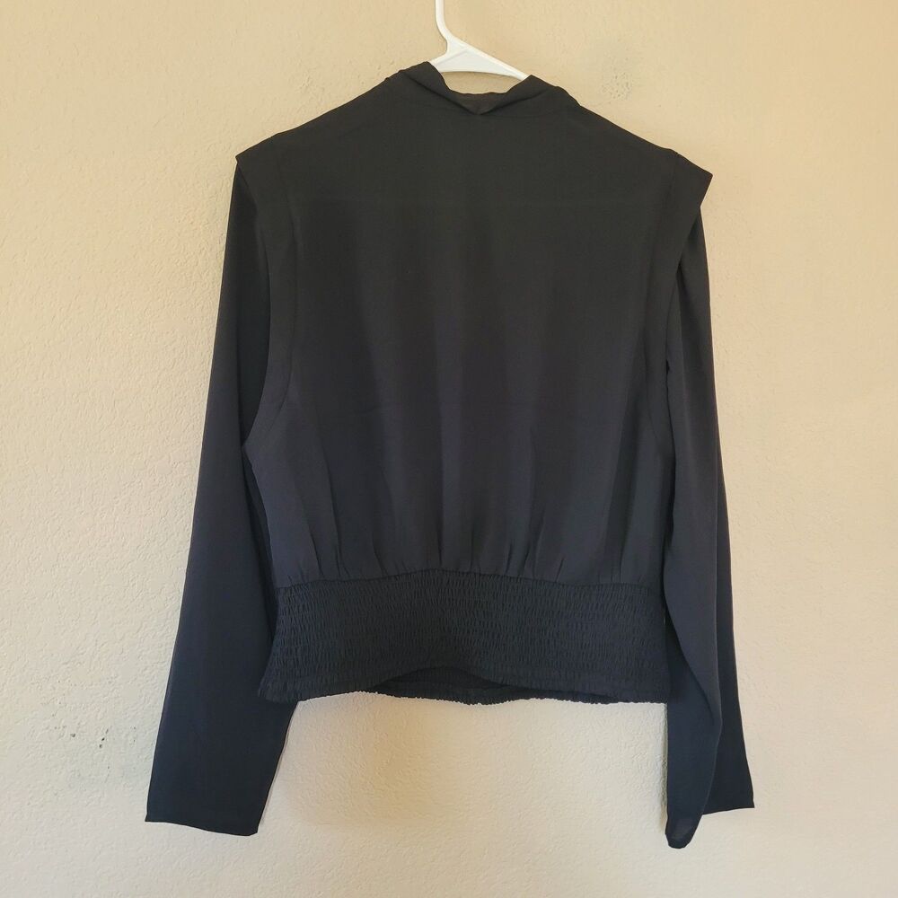 Express Womens Medium Black Surplice V-Neck Long Sleeve Smocked Blouse Loose NWT - Picture 5 of 5